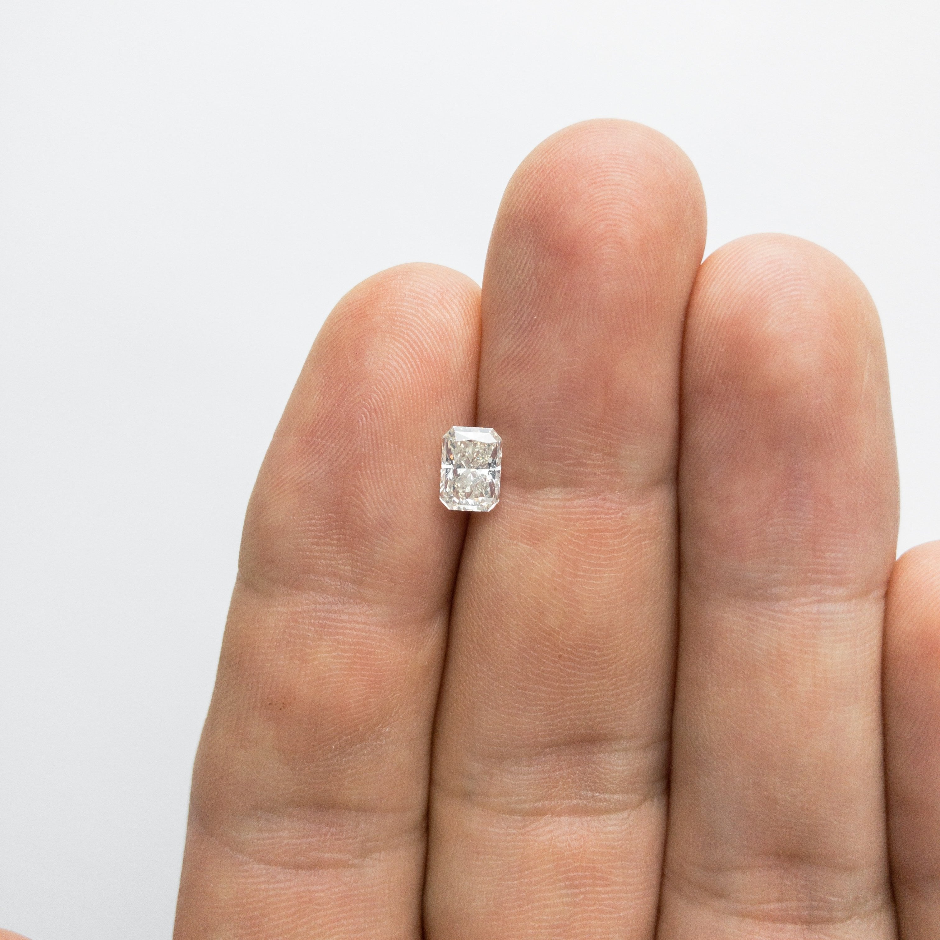 0.90ct 6.54x4.68x3.44mm Radiant Cut 18262-01