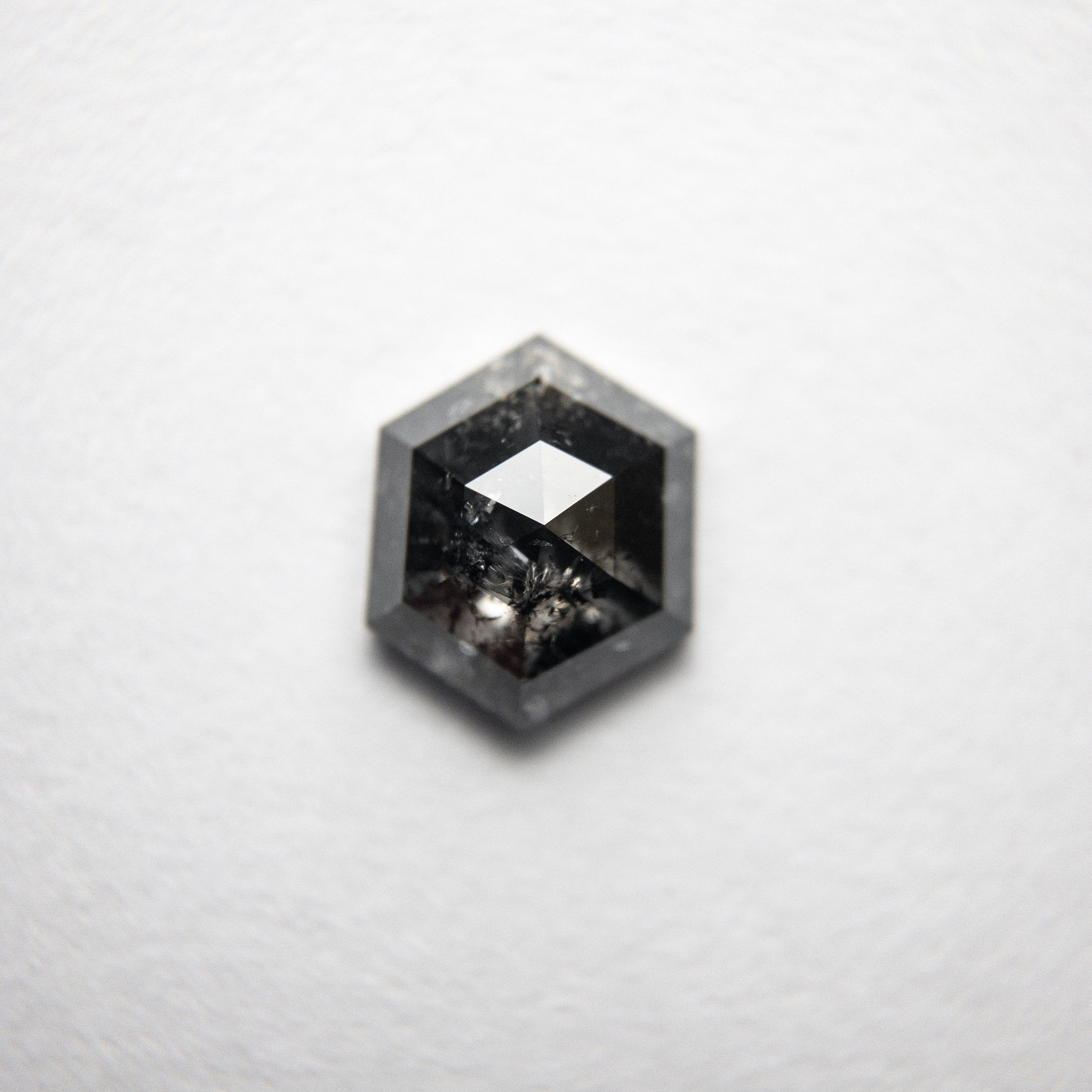 0.86ct 6.98x5.80x2.73mm Hexagon Rosecut 18313-03 hold D1351