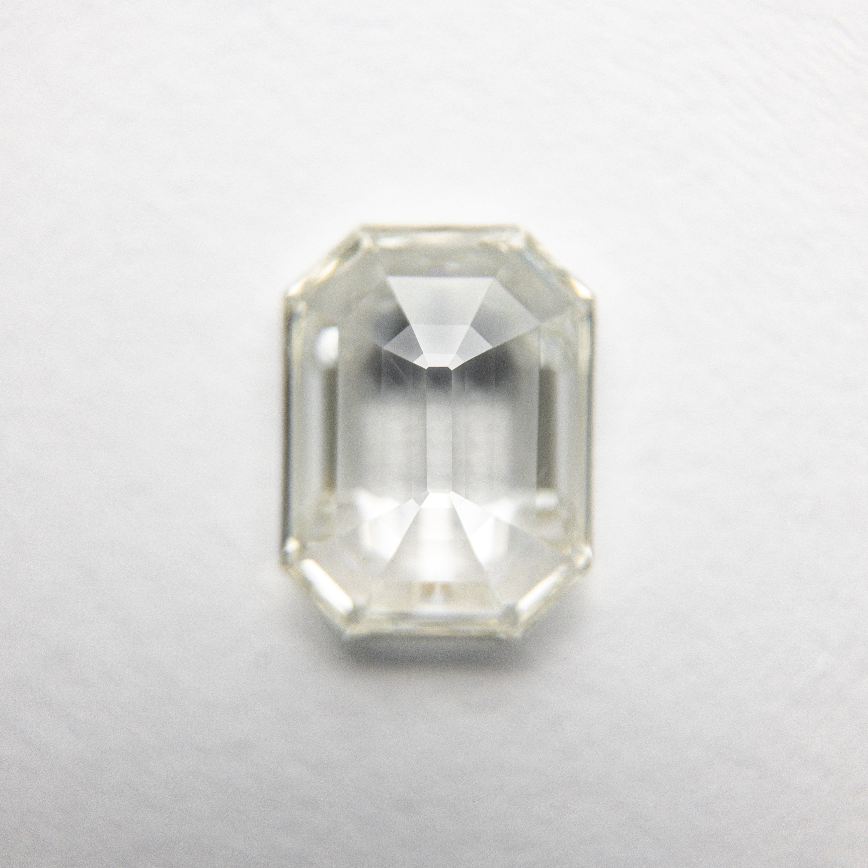 1.08ct 7.43x5.68x2.65mm SI1 J Cut Corner Rectangle Step Cut 18334-01 hold d1489