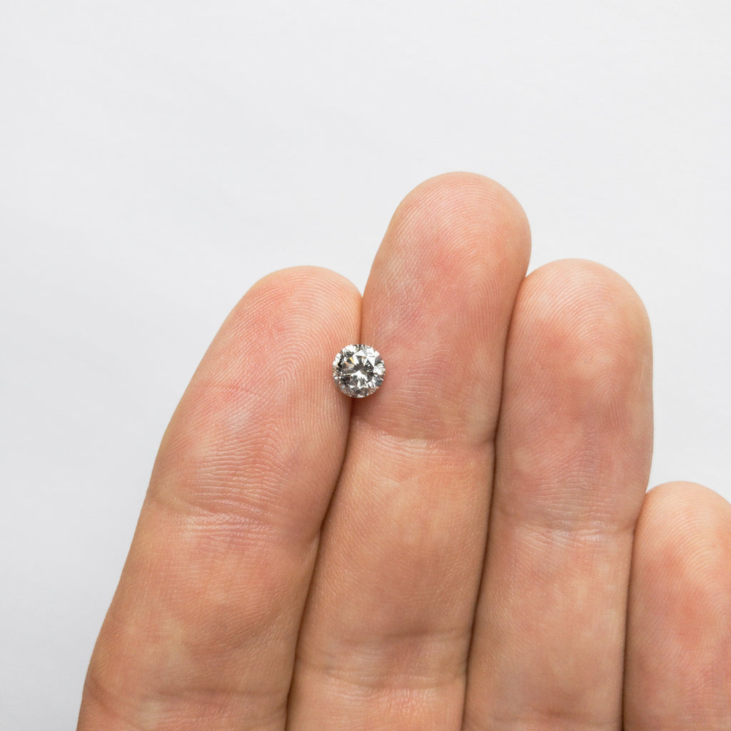 0.70ct 5.47x5.44x3.51mm Round Brilliant 18357-11