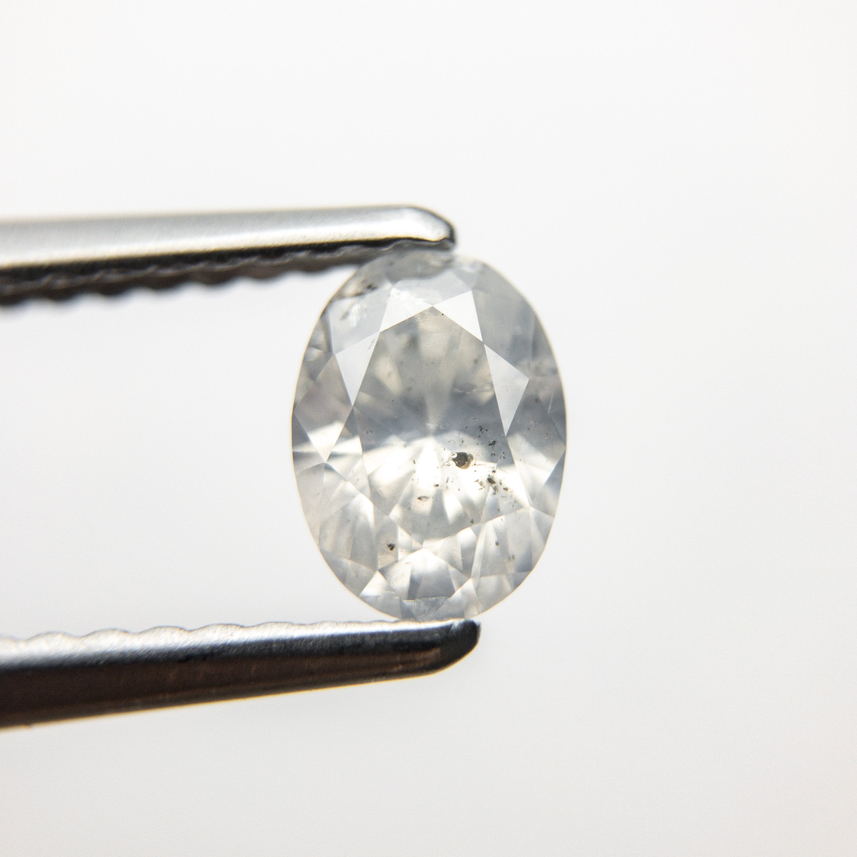 0.55ct 6.19x4.56x3.02mm Oval Brilliant 18361-06 hold D1688
