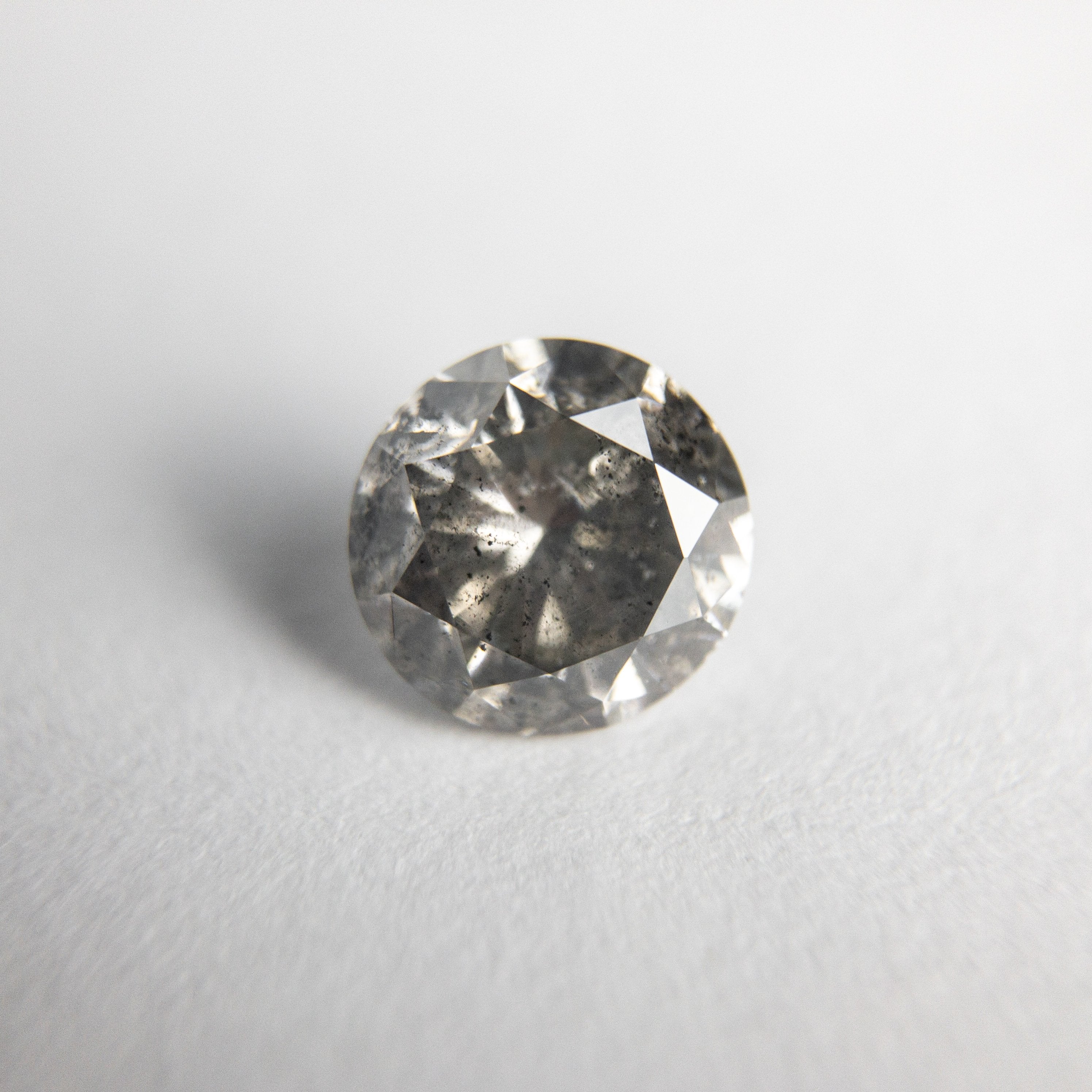 0.88ct 6.05x5.94x3.80mm Round Brilliant 18362-01