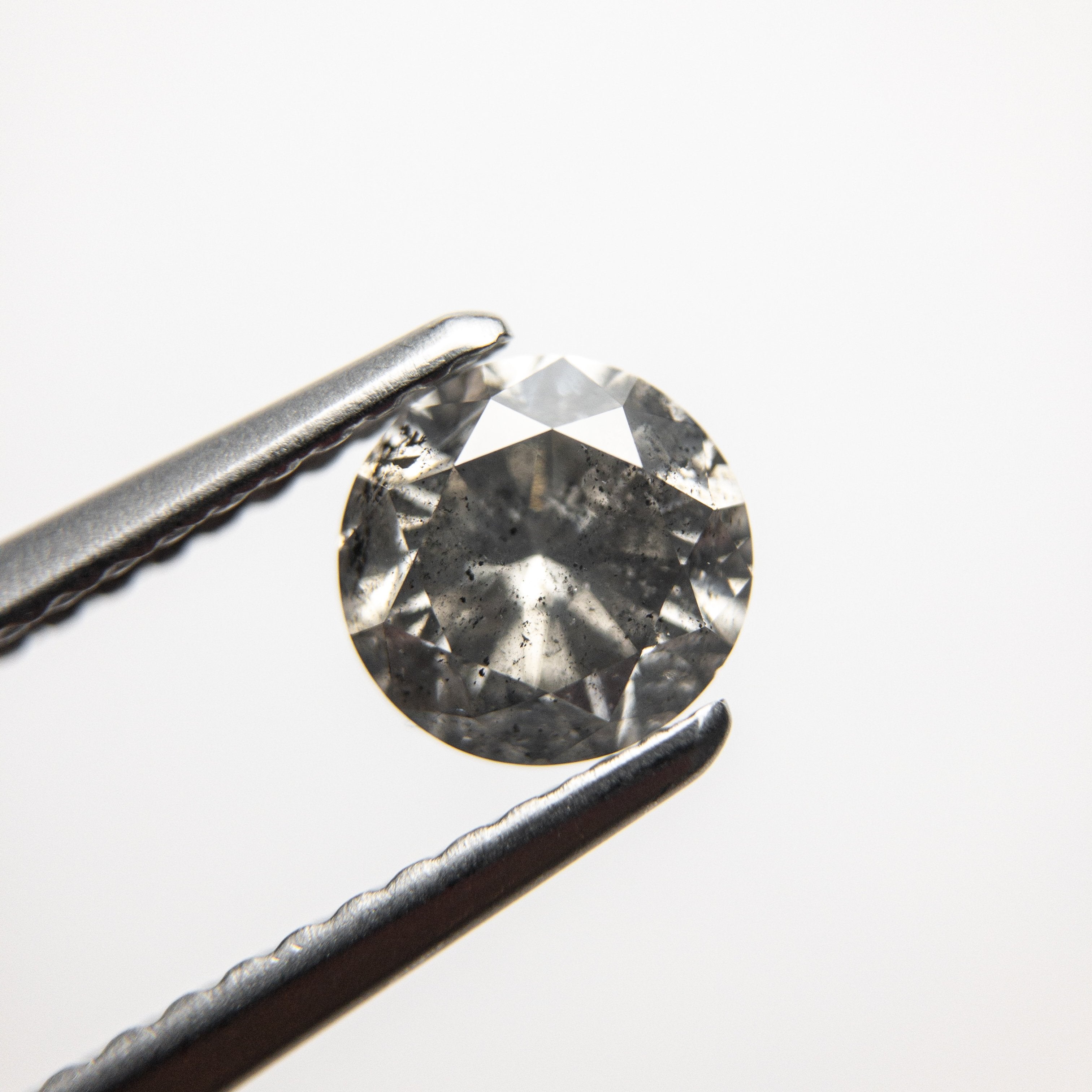 0.88ct 6.05x5.94x3.80mm Round Brilliant 18362-01