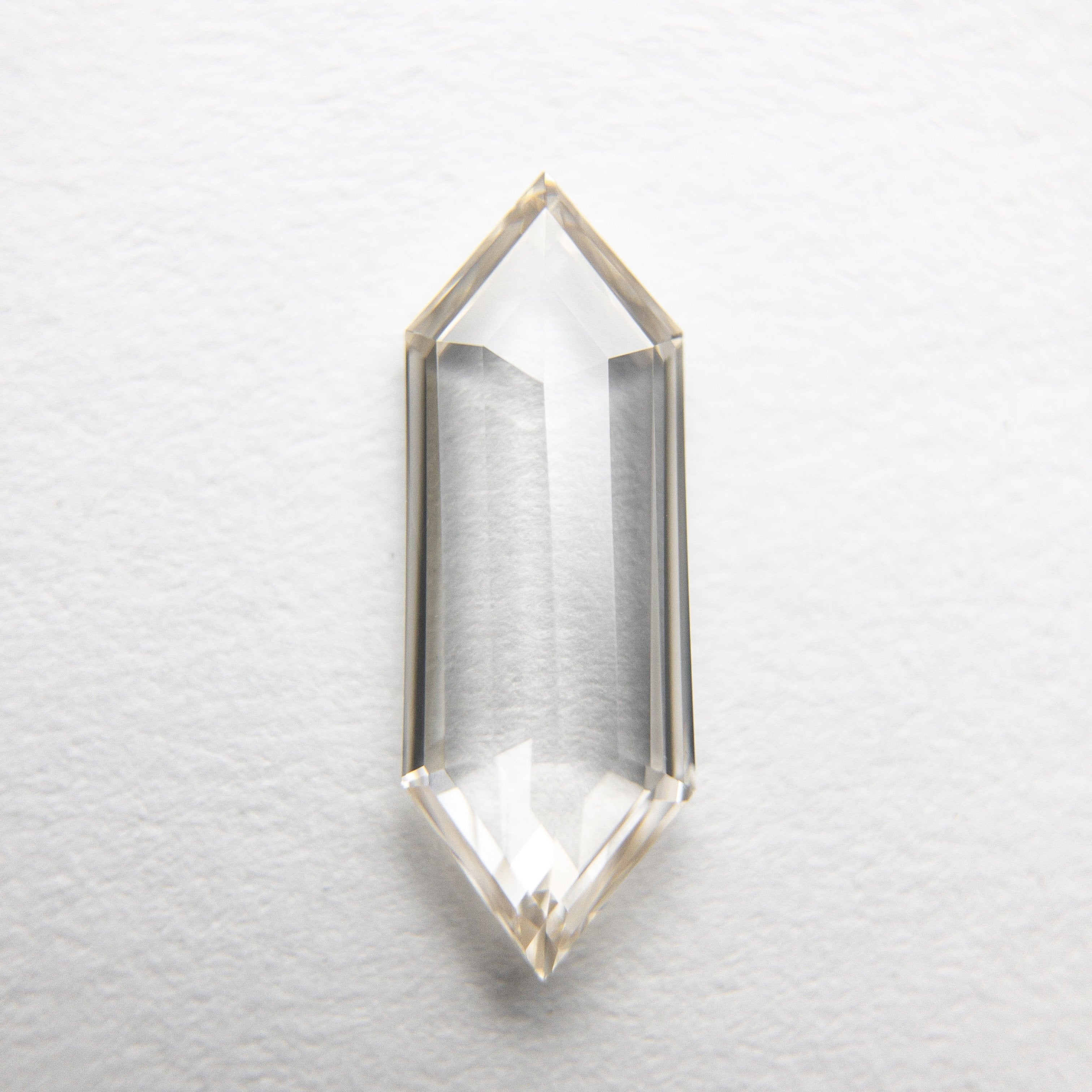 0.69ct 11.07x4.06x1.61mm Hexagon Rosecut 18369-02 hold D1522