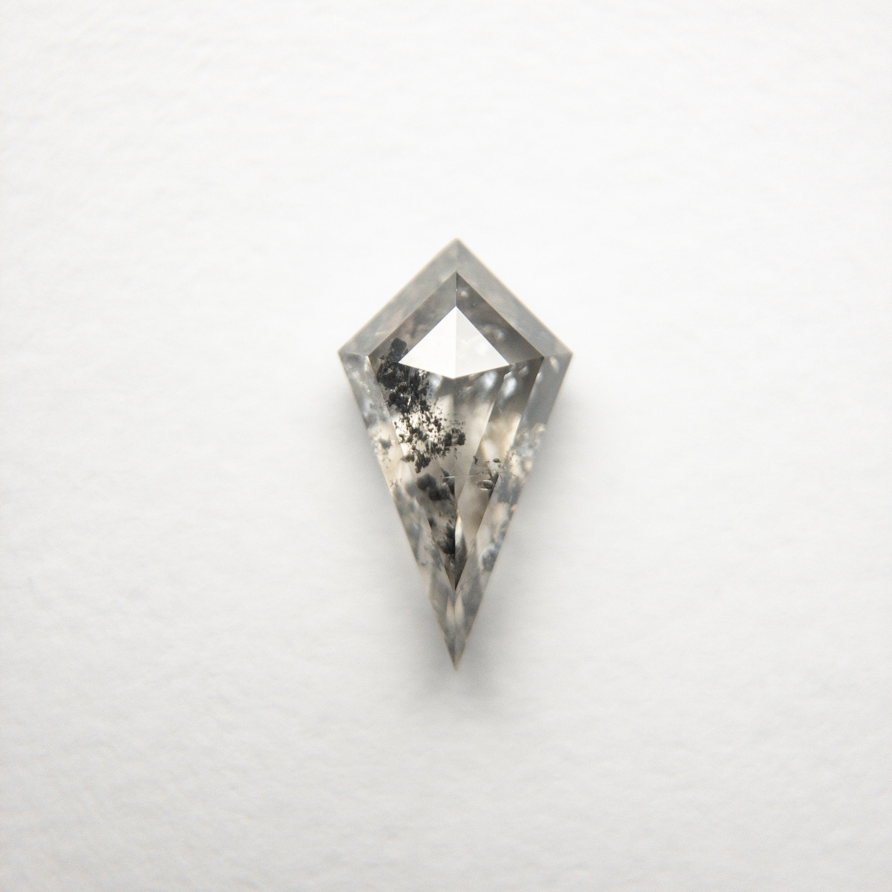 0.68ct 8.48x4.65x2.88mm Kite Rosecut 18414-08