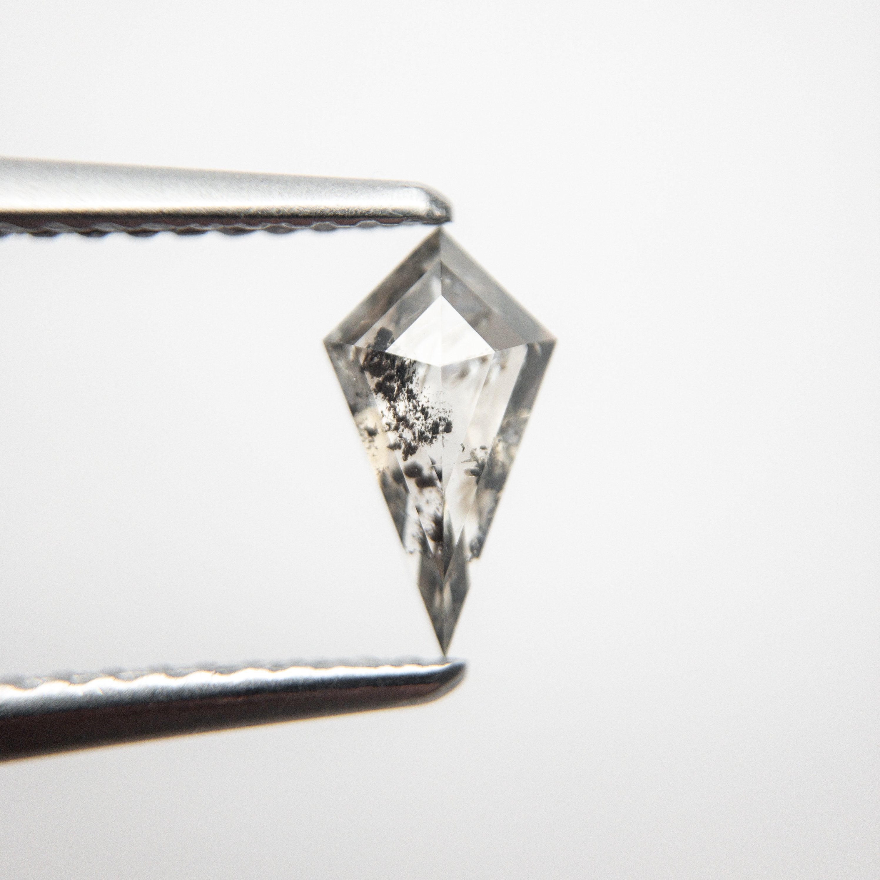 0.68ct 8.48x4.65x2.88mm Kite Rosecut 18414-08