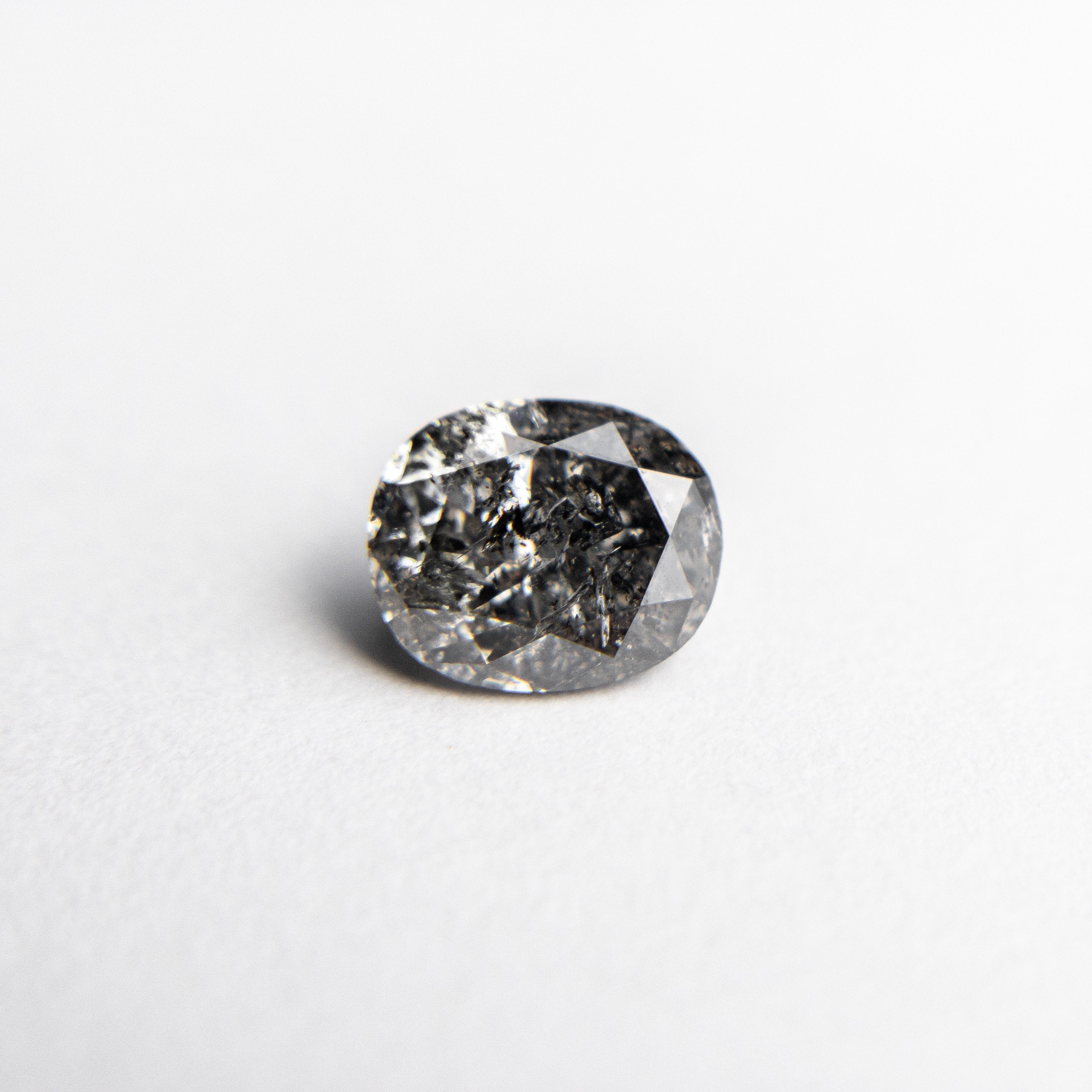 0.72ct 6.04x5.06x3.27mm Oval Brilliant 18453-08 hold D1905