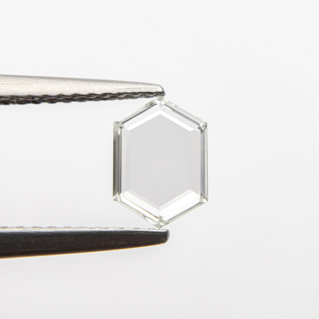0.64ct 7.60x5.40x1.37mm Hexagon Portrait Cut 18495-09