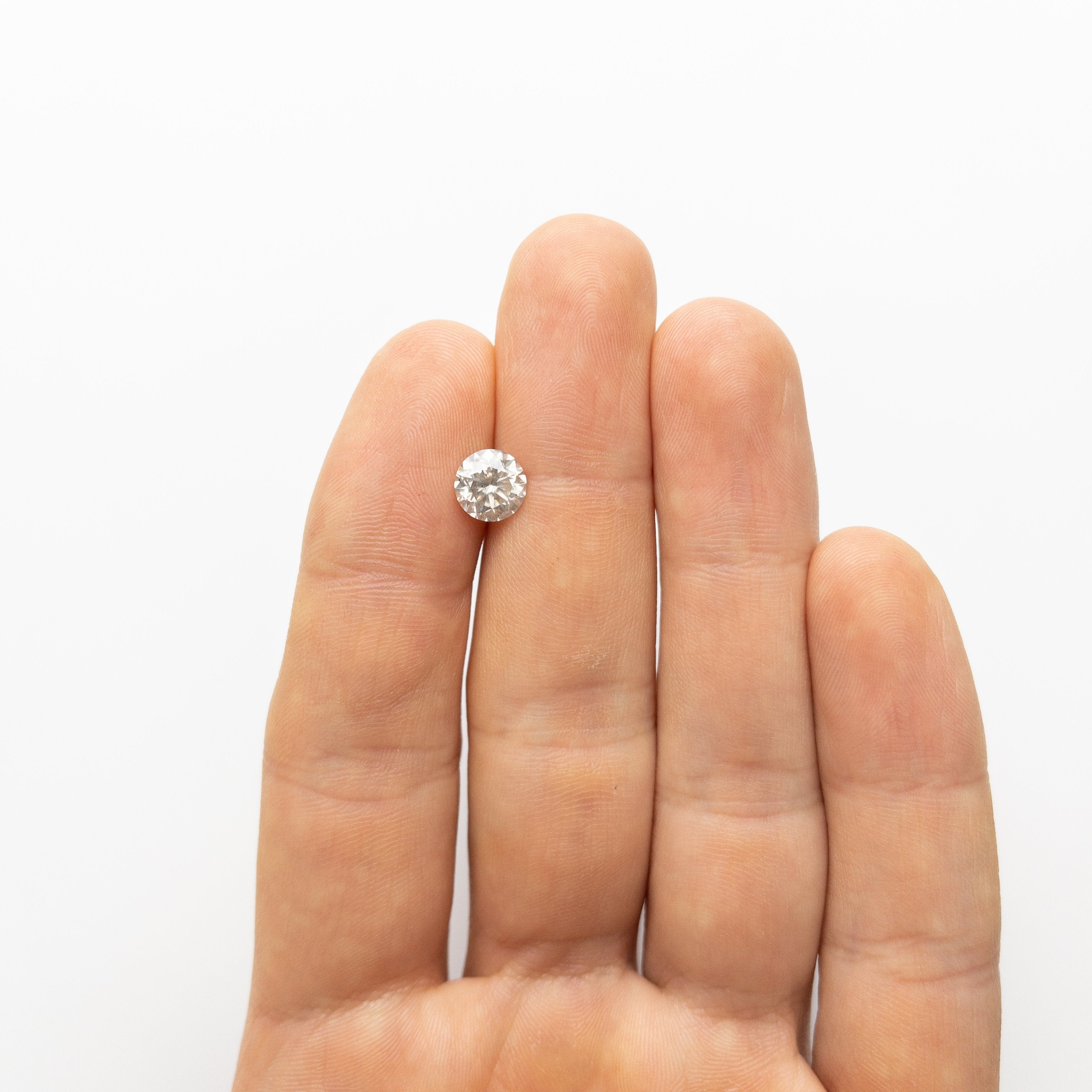 1.77ct 7.35x7.29x5.05mm Champagne Grey Round Brilliant 18672-02