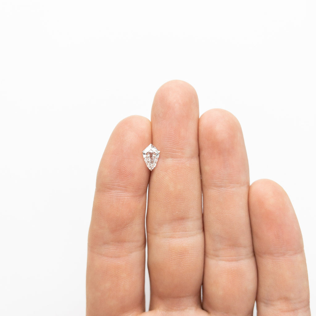 1.00ct 9.55x6.16x2.91mm VS1 E Step Cut Kite 18852-01