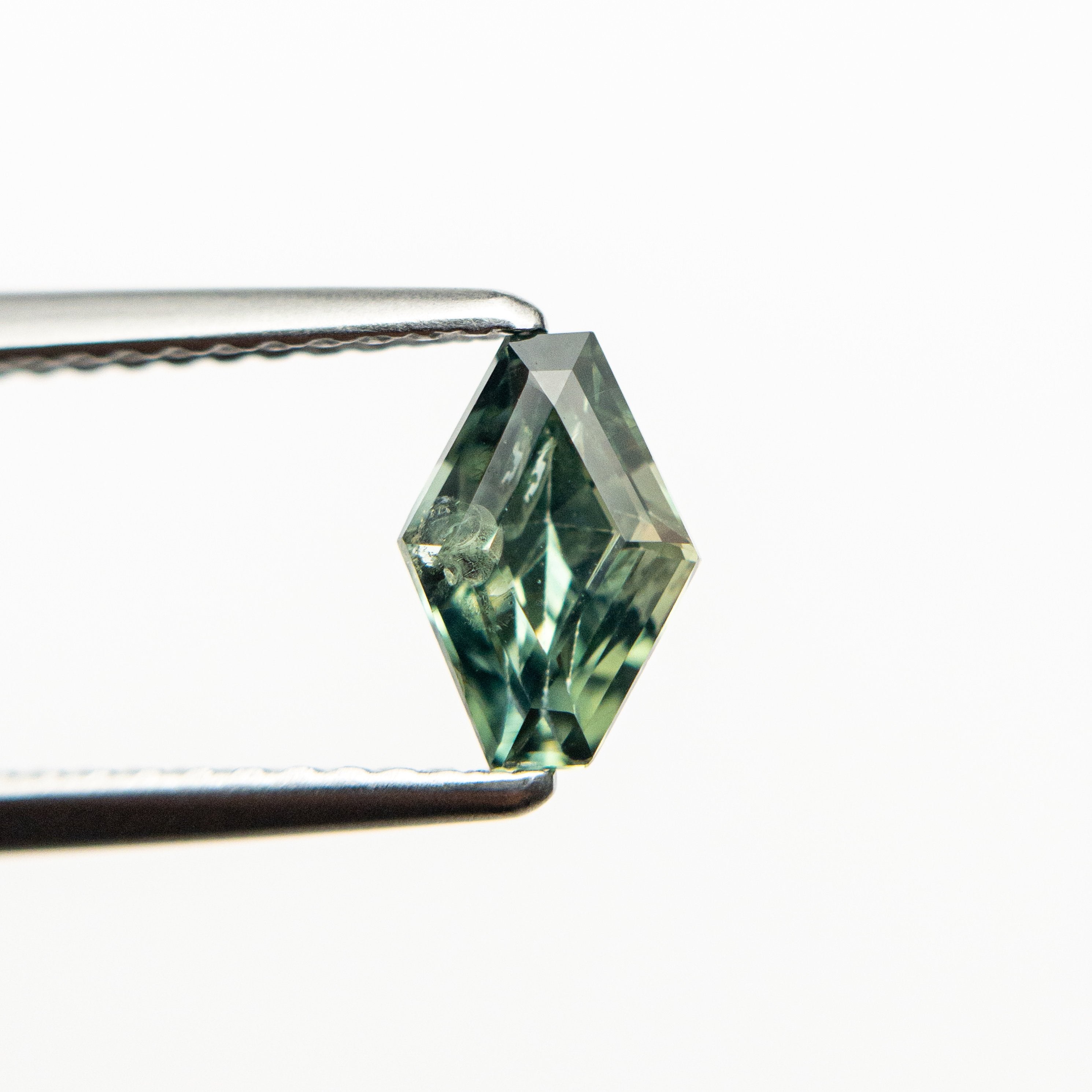 0.91ct 7.39x5.15x3.81mm Hexagon Step Cut Sapphire 19042-12