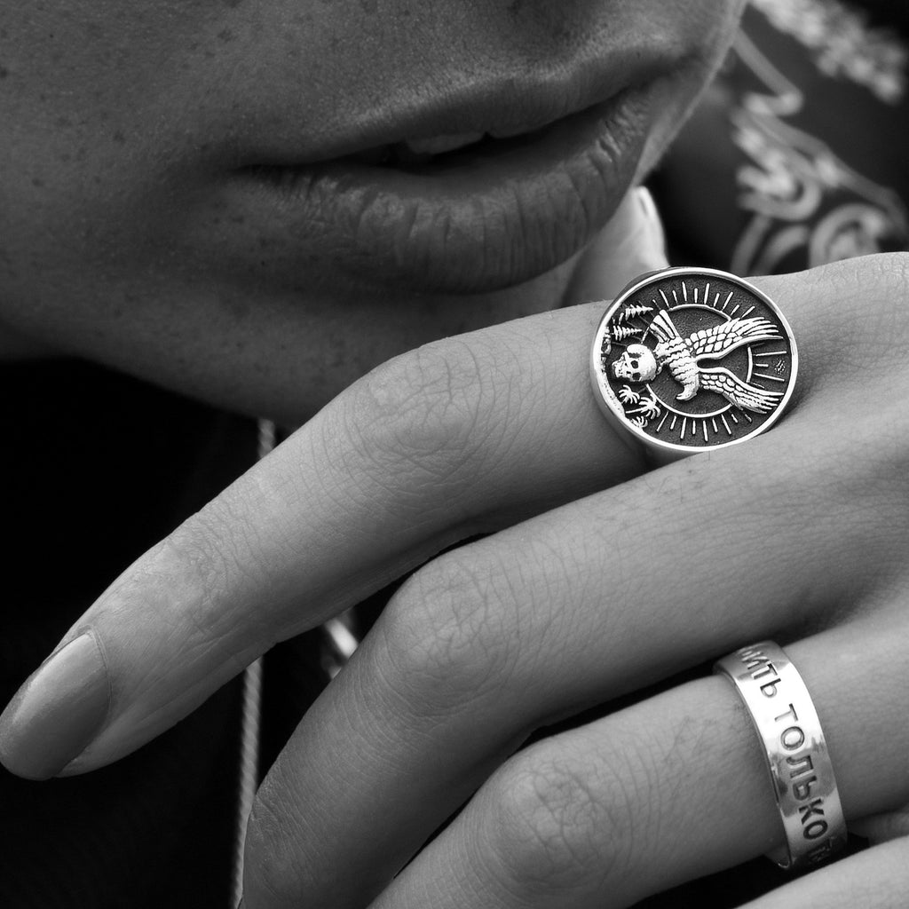 A Thieves Symbol Of Good Luck Ring