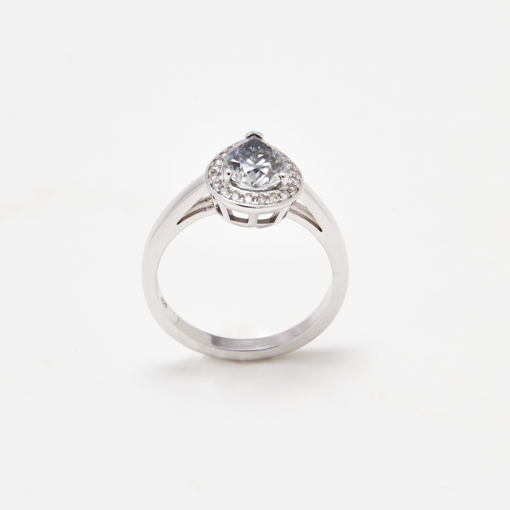 Plain Band Pear Halo Ring