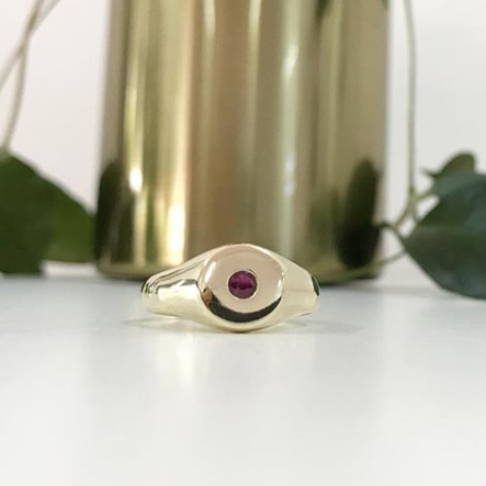 Round Signet