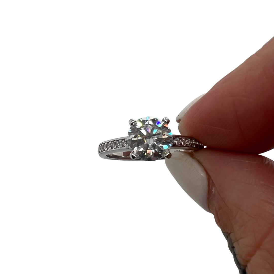 Ara Solitaire - White Gold - Ready to Ship