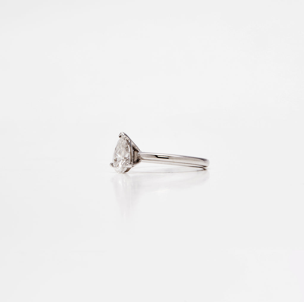 3 Claw Pear Solitaire