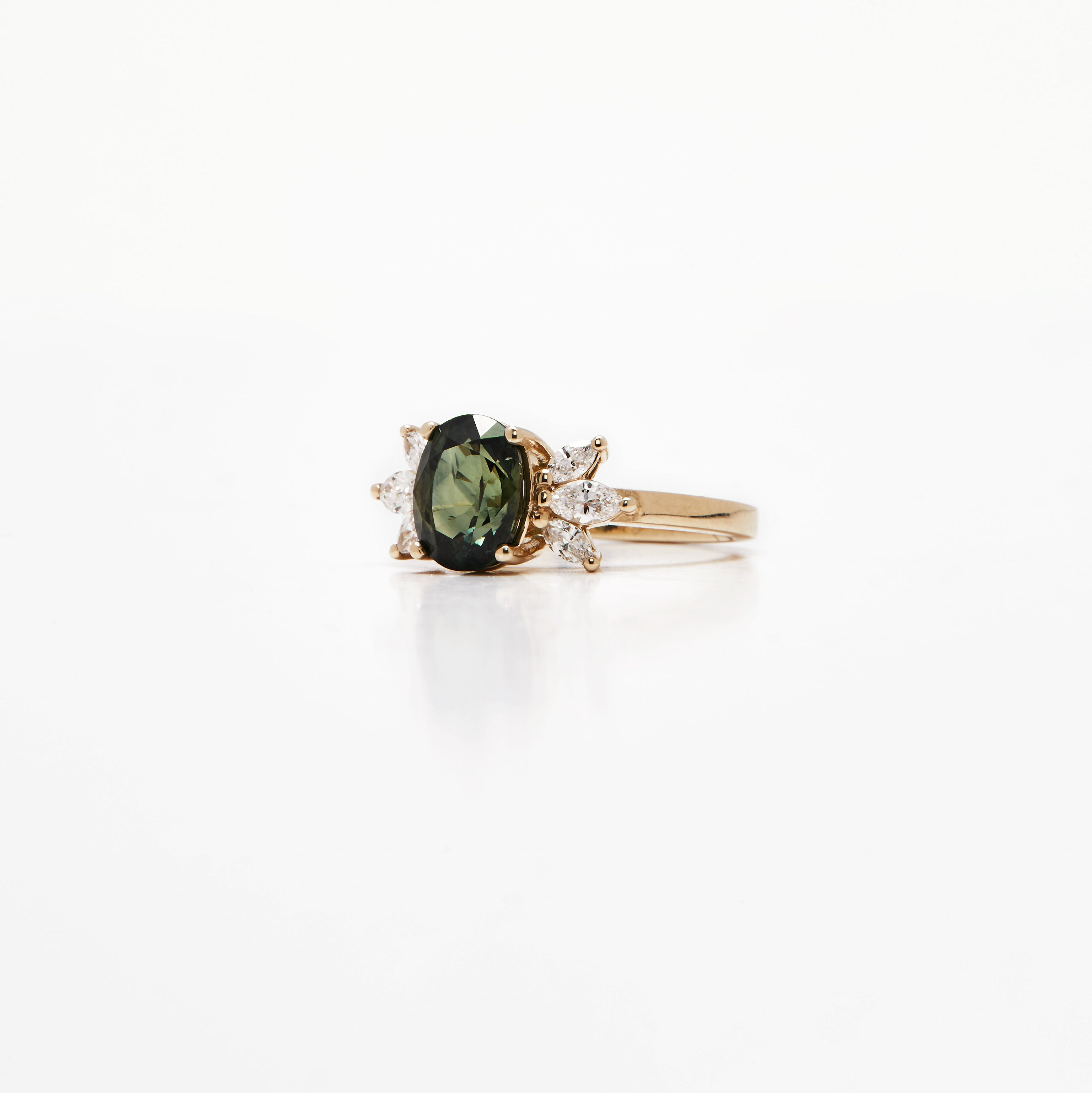 Ellipse Cleo Ring