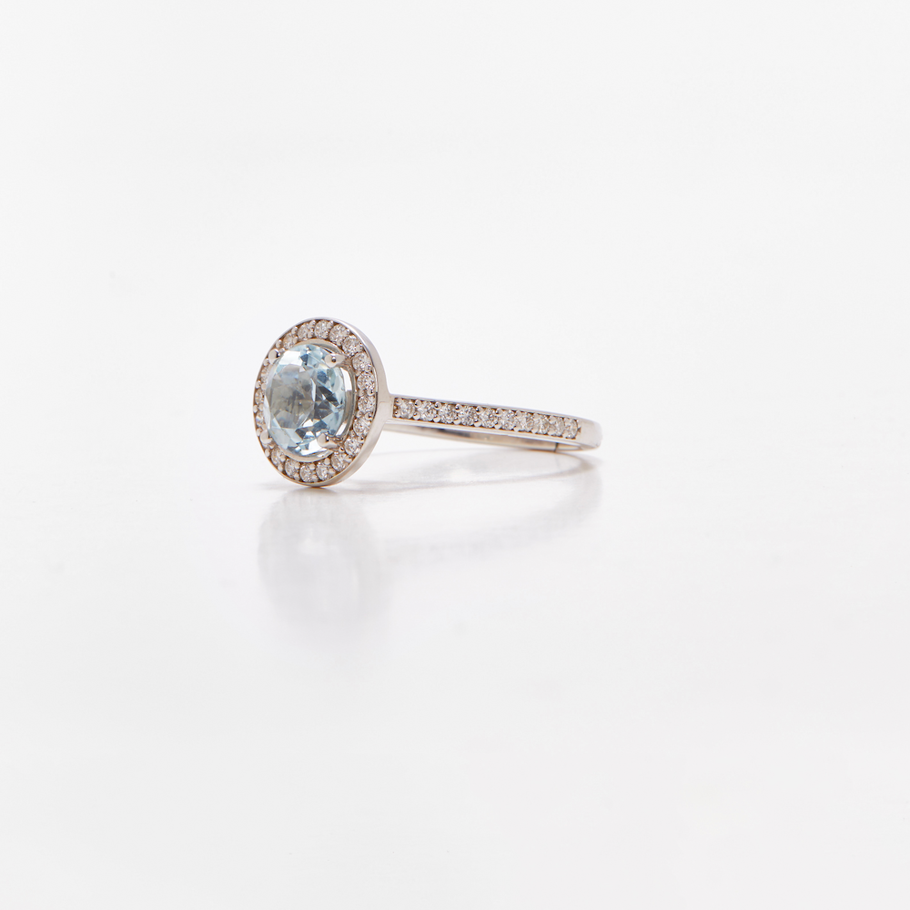 Fine jewellery aquamarine ring handmade in Australia